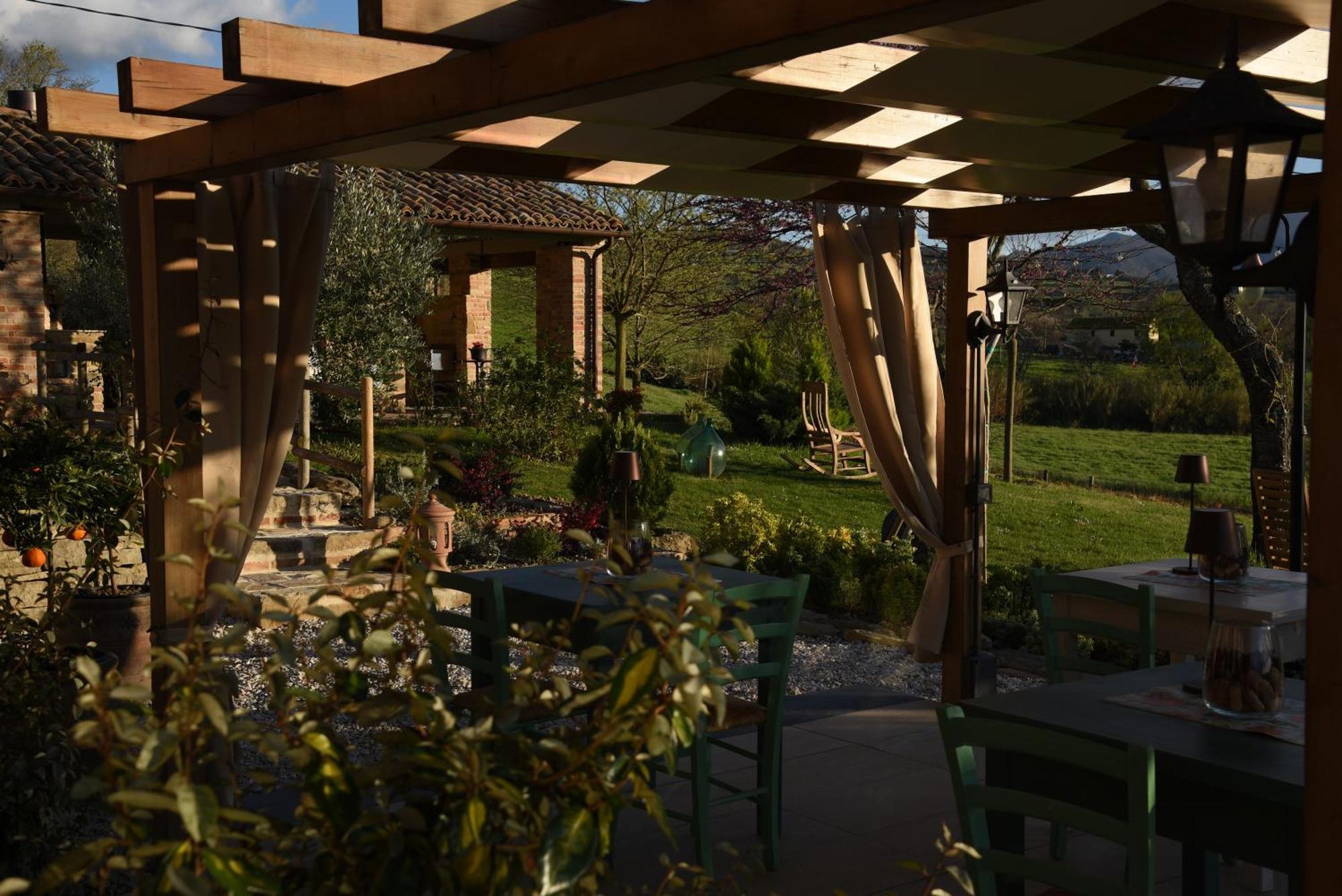 Bed and Breakfast Quelli del Picchio Cupramontana Esterno foto
